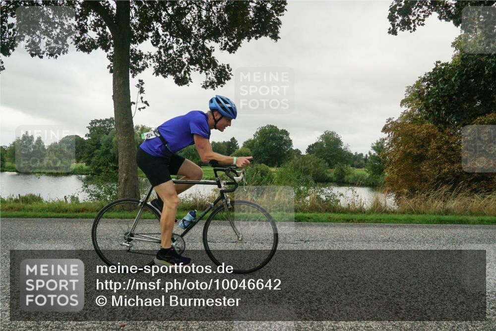 30.08.2026 - Elbe Triathlon Hamburg Michael Burmester http://msf.ph/oto/10046642 30.08.2026 09:25:40 Radfahren 192, 192, 294, 331, 338, 446, 605, 619 meine-sportfotos.de