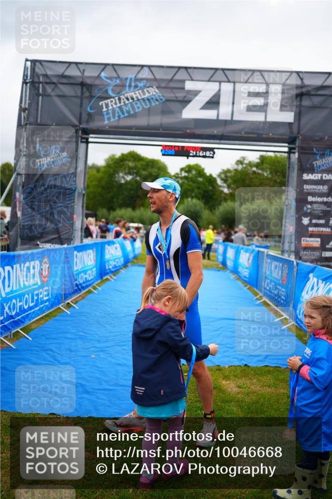 30.08.2026 - Elbe Triathlon Hamburg LAZAROV Photography http://msf.ph/oto/10046668 30.08.2026 10:26:06 Ziel  meine-sportfotos.de