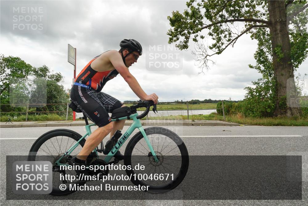 30.08.2026 - Elbe Triathlon Hamburg Michael Burmester http://msf.ph/oto/10046671 30.08.2026 14:51:04 Radfahren  meine-sportfotos.de