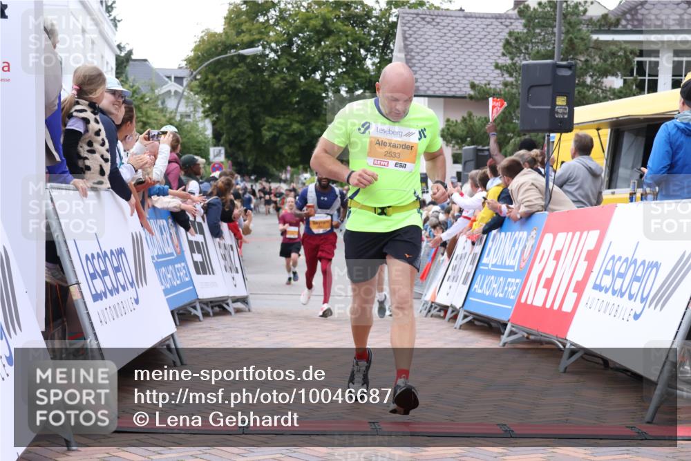 30.08.2026 - Blankeneser Heldenlauf Lena Gebhardt http://msf.ph/oto/10046687 30.08.2026 11:53:11 Ziel 2533, 2790, 2902 meine-sportfotos.de