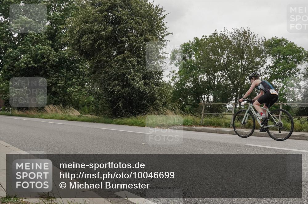 30.08.2026 - Elbe Triathlon Hamburg Michael Burmester http://msf.ph/oto/10046699 30.08.2026 15:39:20 Radfahren  meine-sportfotos.de
