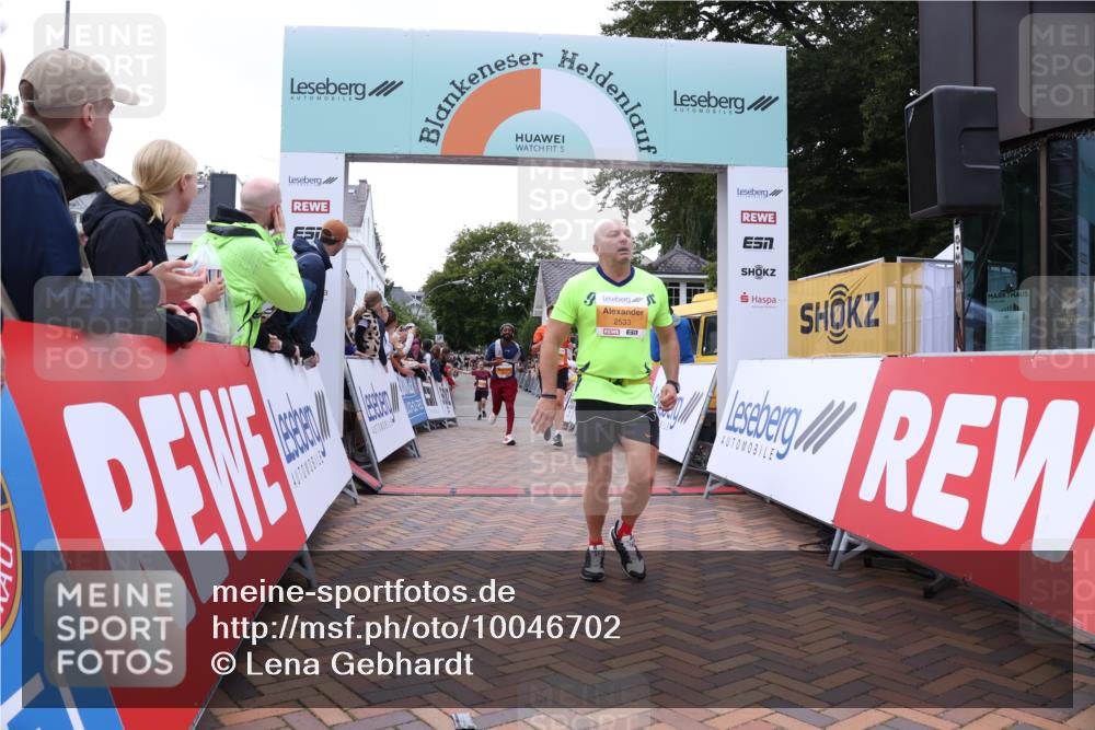 30.08.2026 - Blankeneser Heldenlauf Lena Gebhardt http://msf.ph/oto/10046702 30.08.2026 11:53:12 Ziel 2533, 2790, 2902 meine-sportfotos.de
