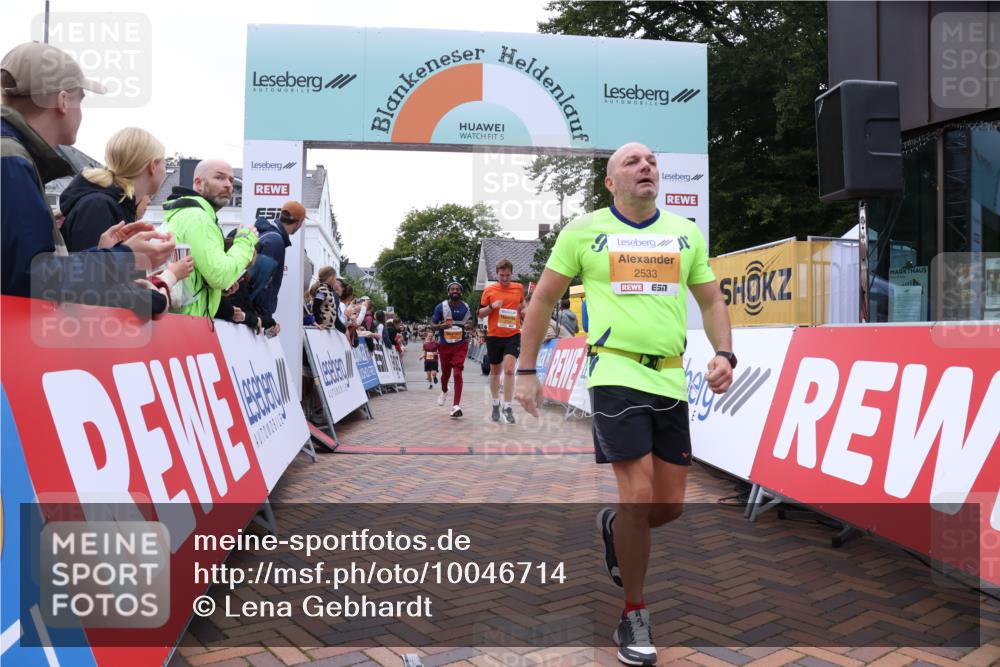 30.08.2026 - Blankeneser Heldenlauf Lena Gebhardt http://msf.ph/oto/10046714 30.08.2026 11:53:12 Ziel 2533, 2790, 2902 meine-sportfotos.de