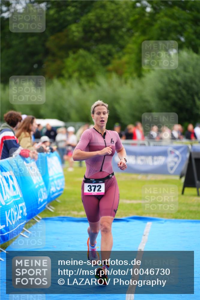 30.08.2026 - Elbe Triathlon Hamburg LAZAROV Photography http://msf.ph/oto/10046730 30.08.2026 10:26:23 Ziel 286, 372 meine-sportfotos.de
