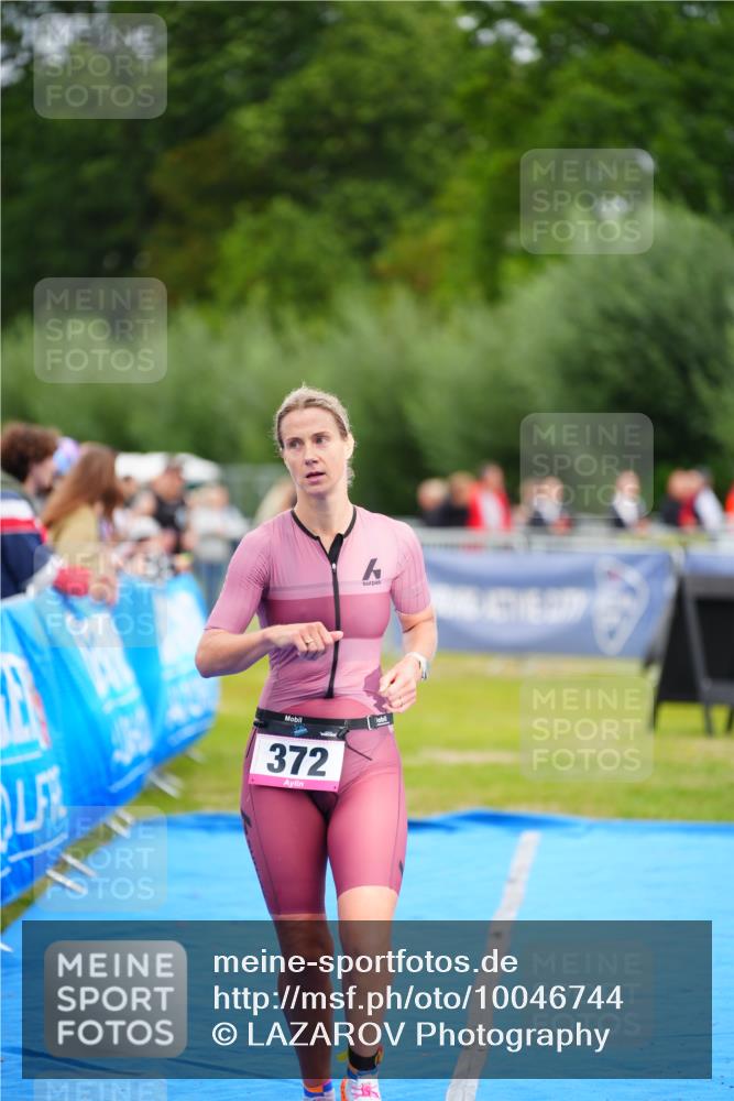 30.08.2026 - Elbe Triathlon Hamburg LAZAROV Photography http://msf.ph/oto/10046744 30.08.2026 10:26:23 Ziel 286, 372 meine-sportfotos.de