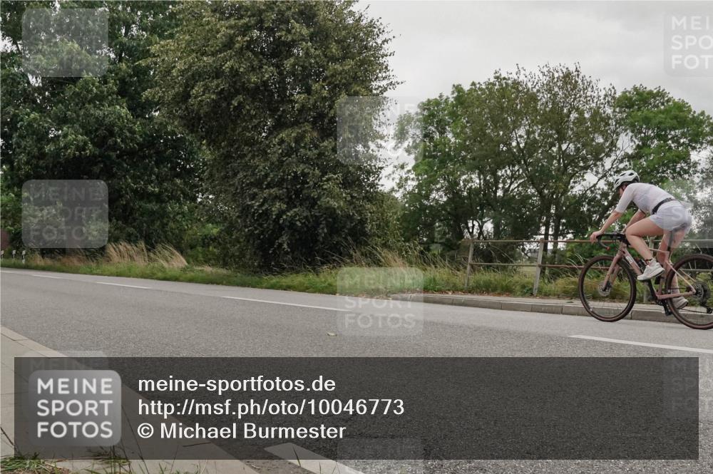 30.08.2026 - Elbe Triathlon Hamburg Michael Burmester http://msf.ph/oto/10046773 30.08.2026 15:39:57 Radfahren  meine-sportfotos.de