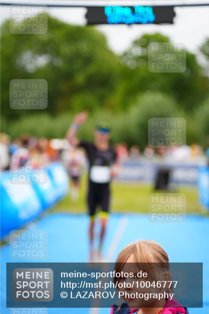 30.08.2026 - Elbe Triathlon Hamburg LAZAROV Photography http://msf.ph/oto/10046777 30.08.2026 10:26:31 Ziel 286, 368 meine-sportfotos.de