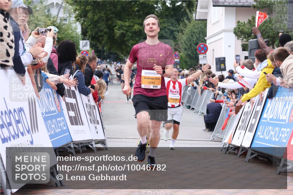 30.08.2026 - Blankeneser Heldenlauf Lena Gebhardt http://msf.ph/oto/10046782 30.08.2026 11:53:16 Ziel 2173, 2244, 2433, 2533, 2790, 2902 meine-sportfotos.de