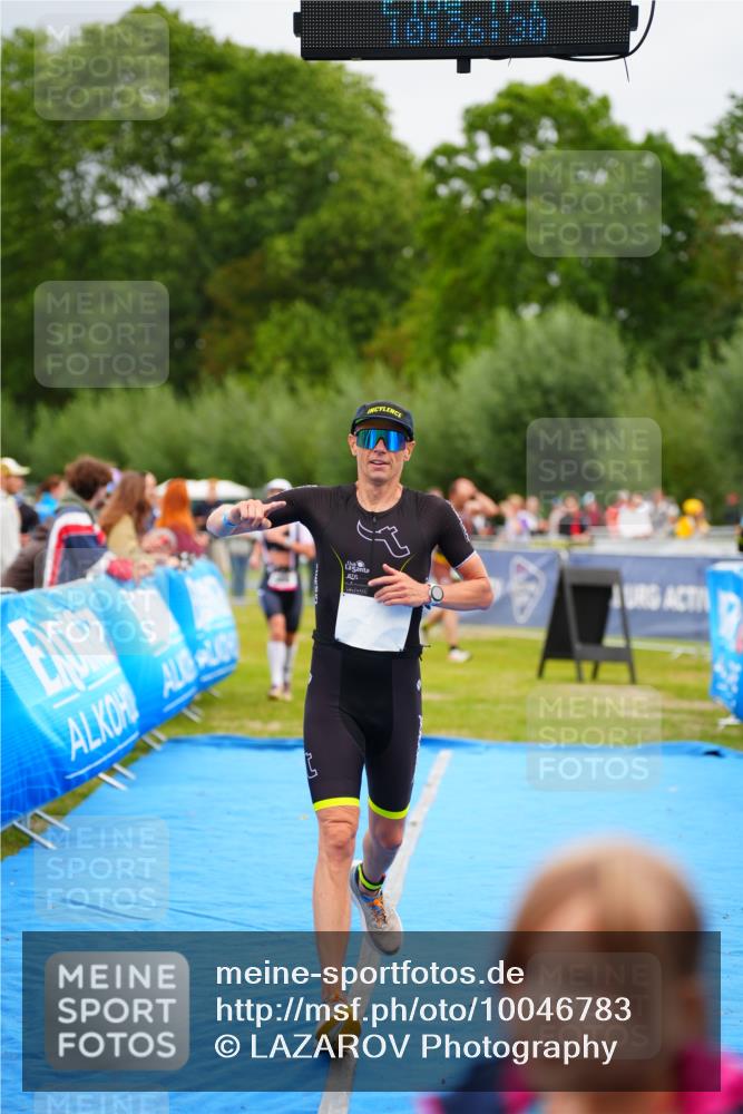 30.08.2026 - Elbe Triathlon Hamburg LAZAROV Photography http://msf.ph/oto/10046783 30.08.2026 10:26:31 Ziel 286, 368 meine-sportfotos.de