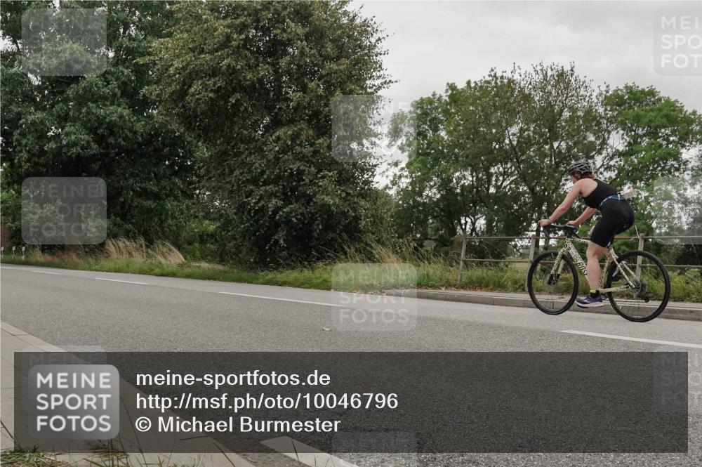 30.08.2026 - Elbe Triathlon Hamburg Michael Burmester http://msf.ph/oto/10046796 30.08.2026 15:40:06 Radfahren  meine-sportfotos.de