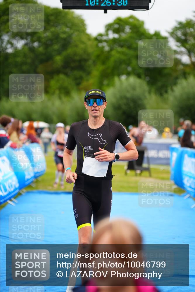 30.08.2026 - Elbe Triathlon Hamburg LAZAROV Photography http://msf.ph/oto/10046799 30.08.2026 10:26:32 Ziel 286, 368 meine-sportfotos.de