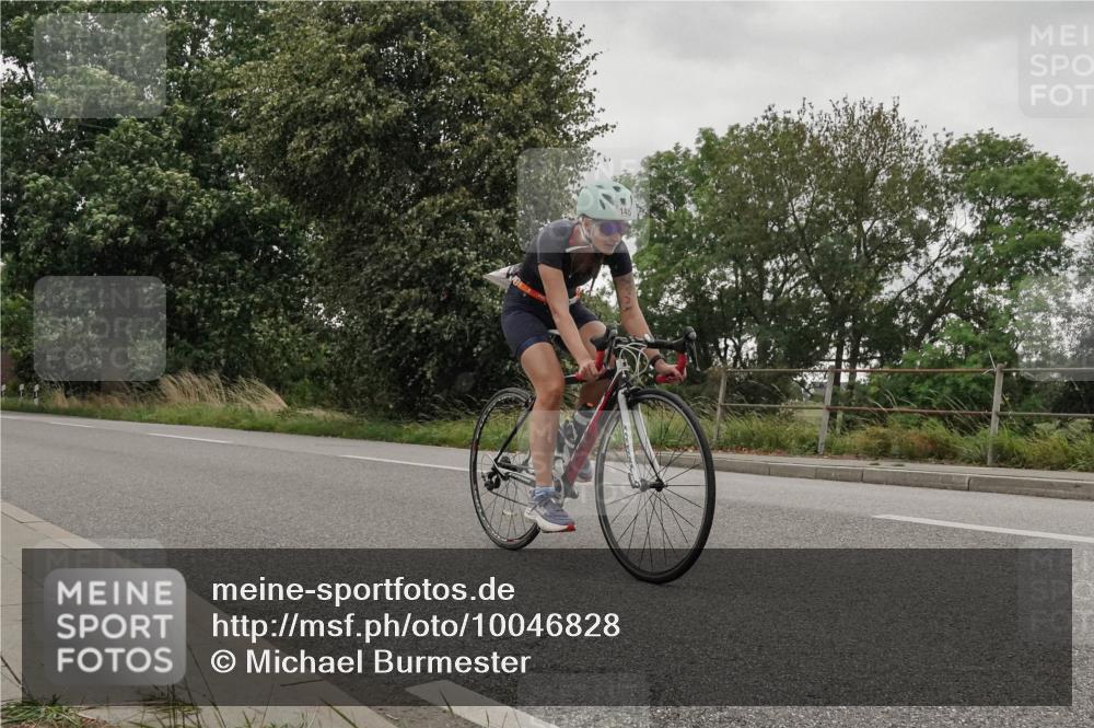30.08.2026 - Elbe Triathlon Hamburg Michael Burmester http://msf.ph/oto/10046828 30.08.2026 15:40:34 Radfahren  meine-sportfotos.de