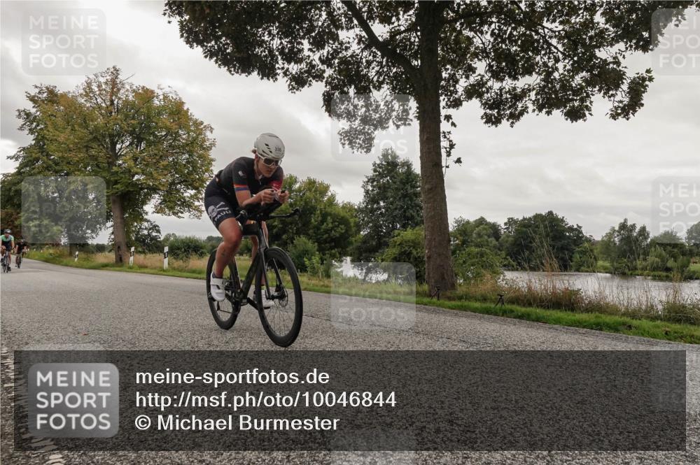 30.08.2026 - Elbe Triathlon Hamburg Michael Burmester http://msf.ph/oto/10046844 30.08.2026 09:33:23 Radfahren 266, 336, 499, 520, 570, 715 meine-sportfotos.de