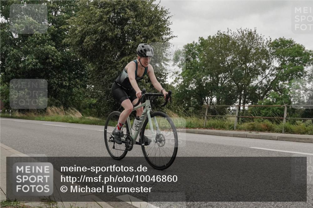 30.08.2026 - Elbe Triathlon Hamburg Michael Burmester http://msf.ph/oto/10046860 30.08.2026 15:40:49 Radfahren  meine-sportfotos.de
