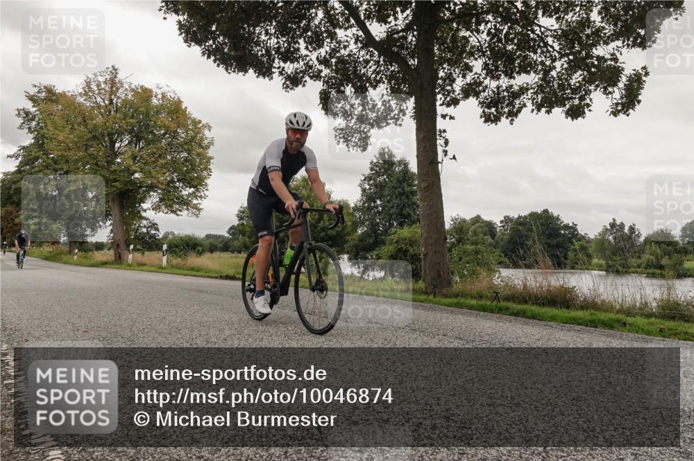 30.08.2026 - Elbe Triathlon Hamburg Michael Burmester http://msf.ph/oto/10046874 30.08.2026 09:33:27 Radfahren 266, 279, 490, 498, 520, 570, 715, 718 meine-sportfotos.de