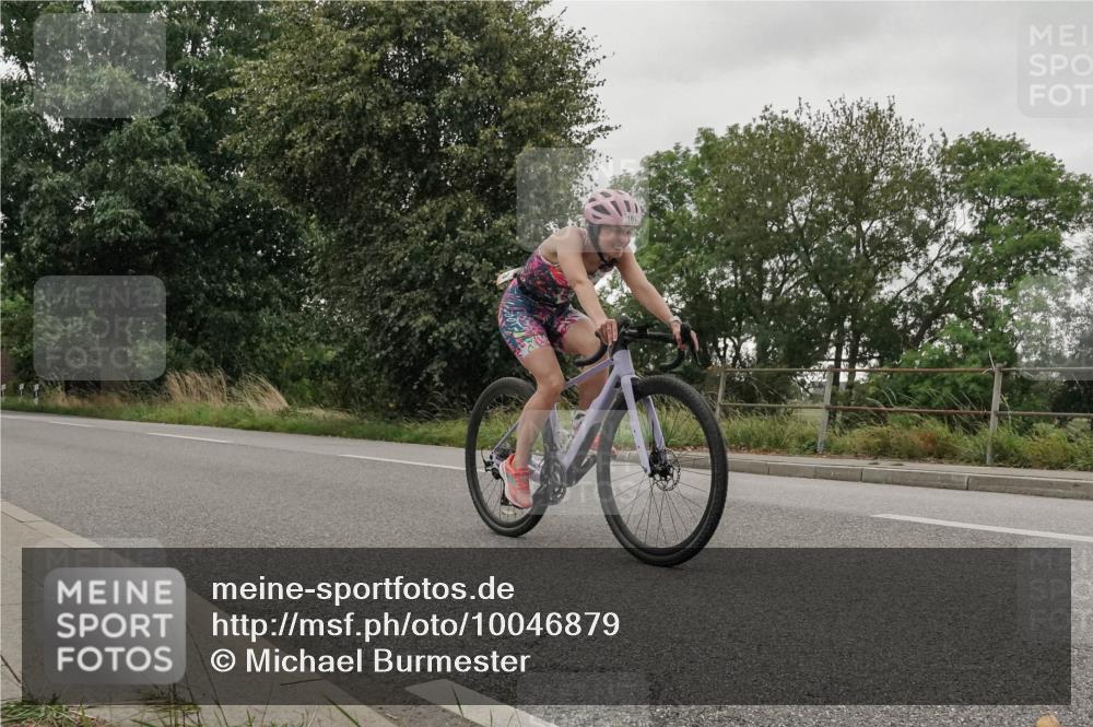 30.08.2026 - Elbe Triathlon Hamburg Michael Burmester http://msf.ph/oto/10046879 30.08.2026 15:41:05 Radfahren  meine-sportfotos.de