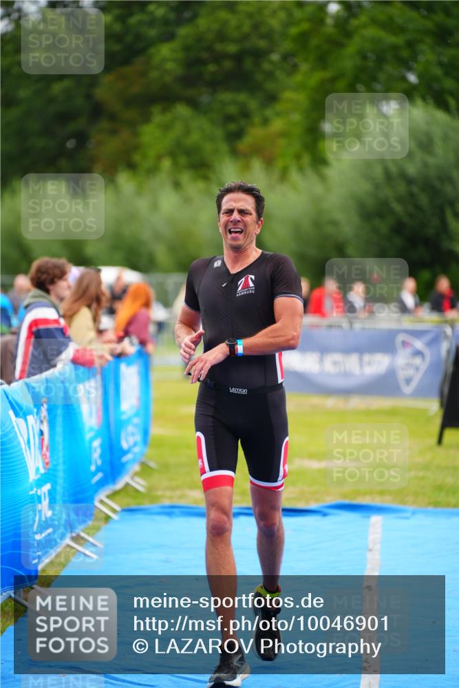 30.08.2026 - Elbe Triathlon Hamburg LAZAROV Photography http://msf.ph/oto/10046901 30.08.2026 10:26:43 Ziel 280 meine-sportfotos.de