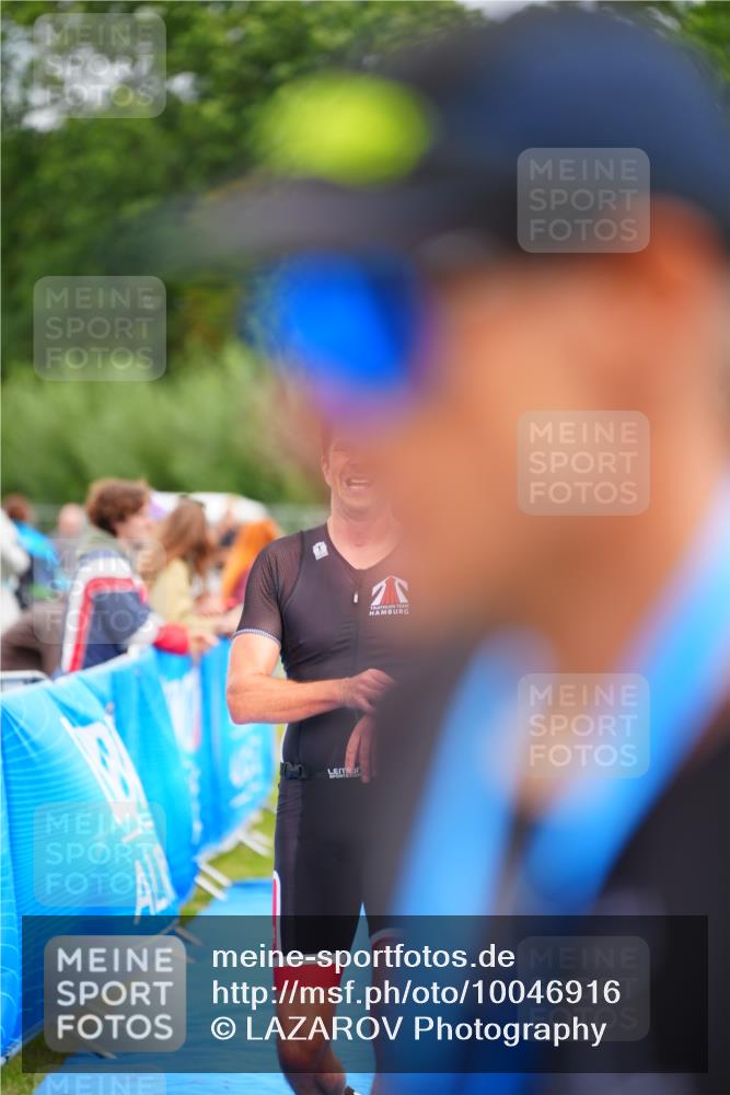 30.08.2026 - Elbe Triathlon Hamburg LAZAROV Photography http://msf.ph/oto/10046916 30.08.2026 10:26:44 Ziel 280 meine-sportfotos.de