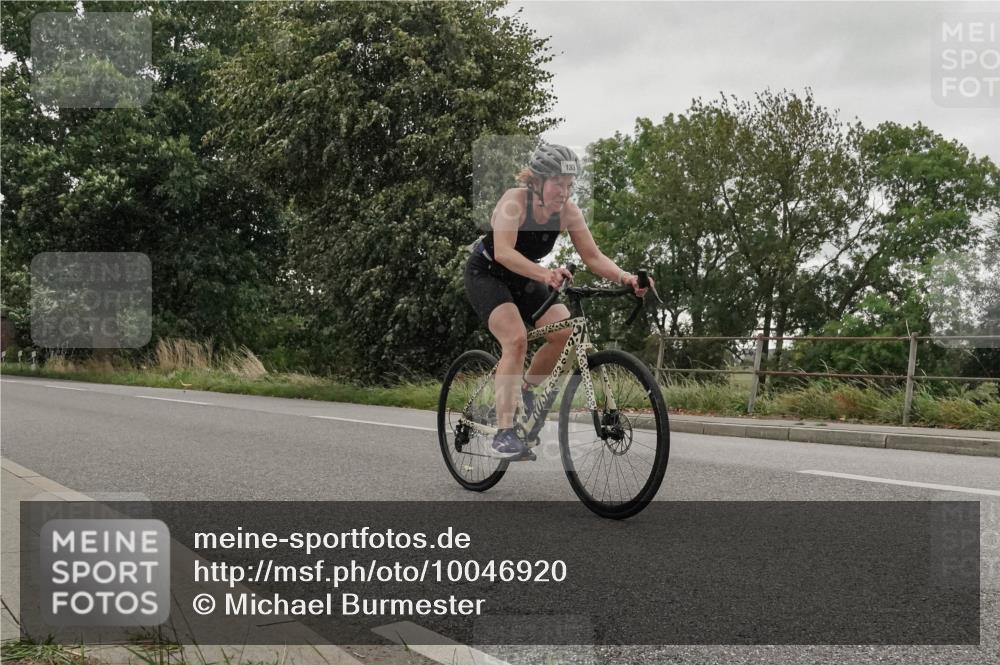 30.08.2026 - Elbe Triathlon Hamburg Michael Burmester http://msf.ph/oto/10046920 30.08.2026 15:41:33 Radfahren  meine-sportfotos.de