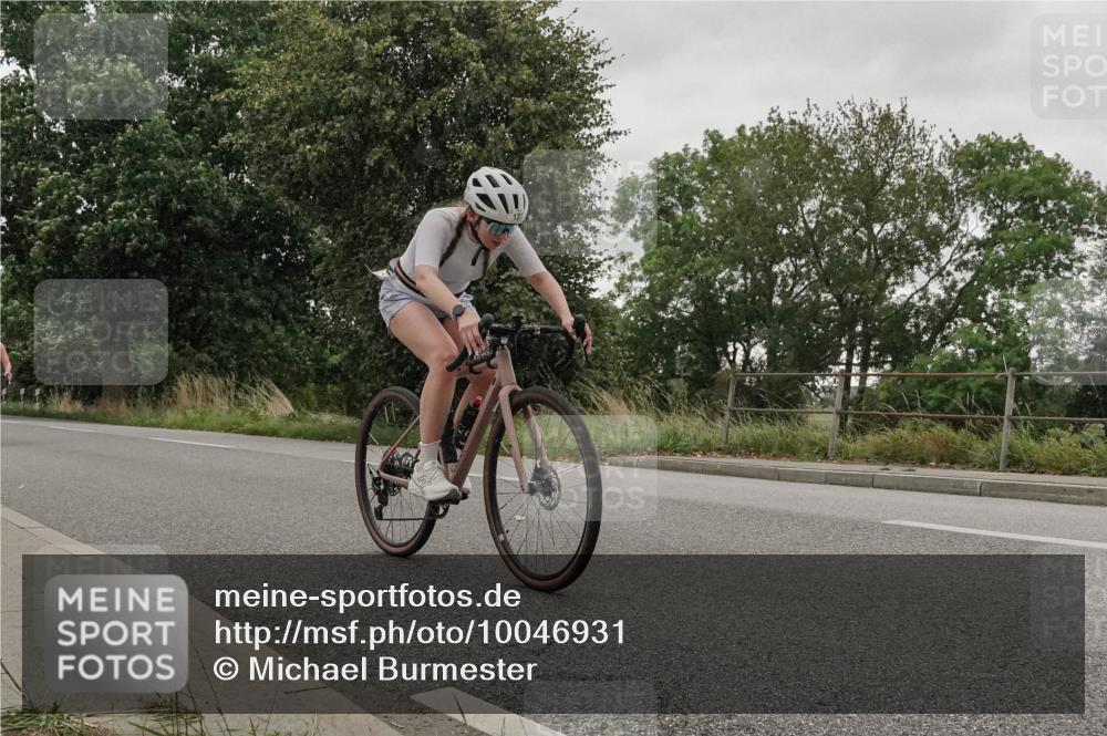 30.08.2026 - Elbe Triathlon Hamburg Michael Burmester http://msf.ph/oto/10046931 30.08.2026 15:41:37 Radfahren  meine-sportfotos.de