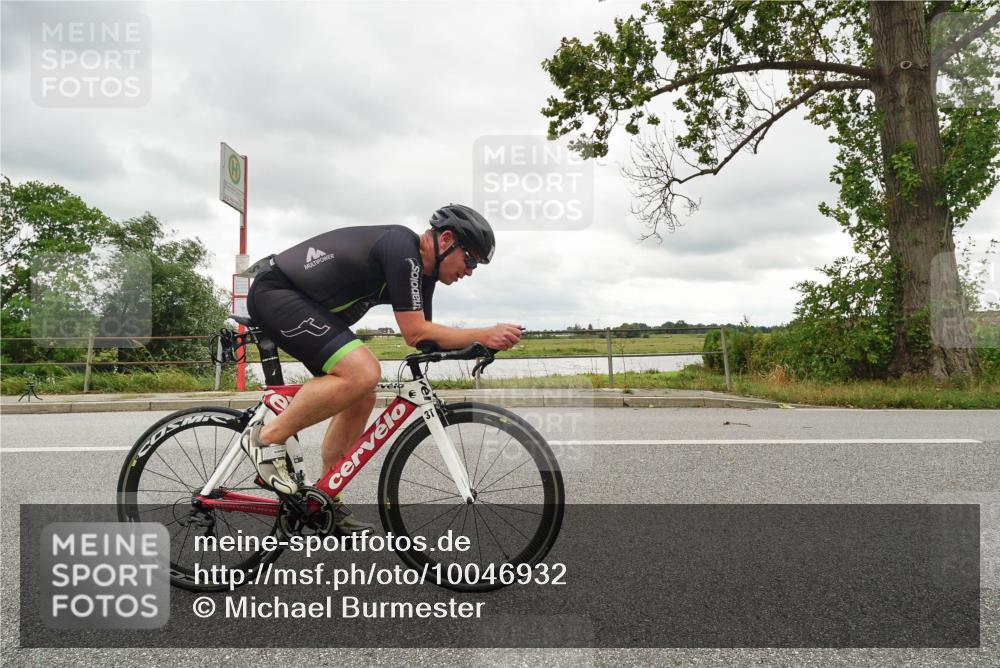 30.08.2026 - Elbe Triathlon Hamburg Michael Burmester http://msf.ph/oto/10046932 30.08.2026 14:52:56 Radfahren  meine-sportfotos.de
