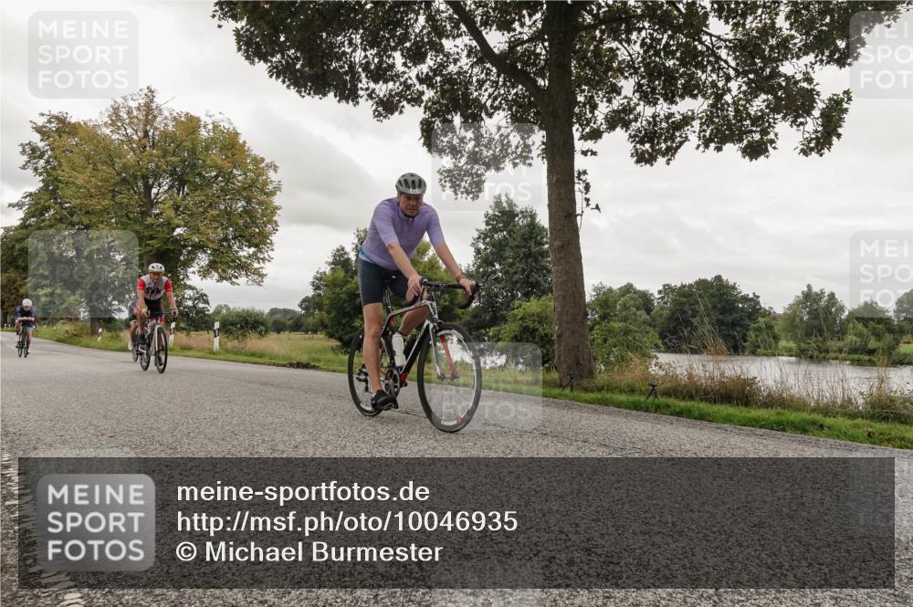30.08.2026 - Elbe Triathlon Hamburg Michael Burmester http://msf.ph/oto/10046935 30.08.2026 09:33:35 Radfahren 279, 490, 498, 502, 687, 691, 718, 735 meine-sportfotos.de