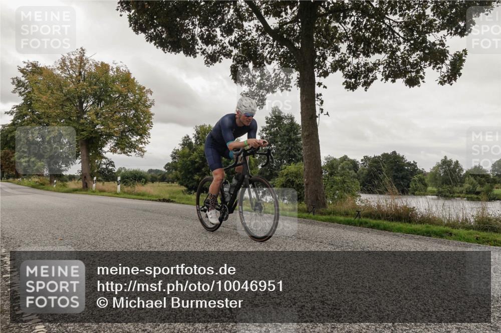 30.08.2026 - Elbe Triathlon Hamburg Michael Burmester http://msf.ph/oto/10046951 30.08.2026 09:33:37 Radfahren 297, 490, 502, 687, 691, 735 meine-sportfotos.de