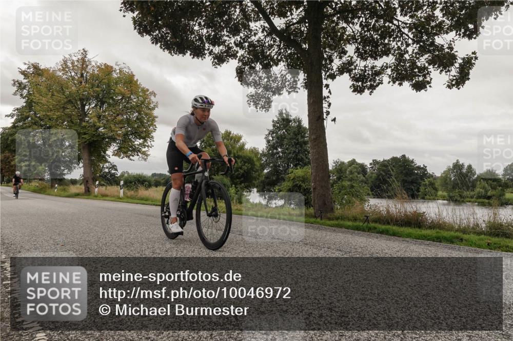 30.08.2026 - Elbe Triathlon Hamburg Michael Burmester http://msf.ph/oto/10046972 30.08.2026 09:33:46 Radfahren 297, 329, 483, 567 meine-sportfotos.de