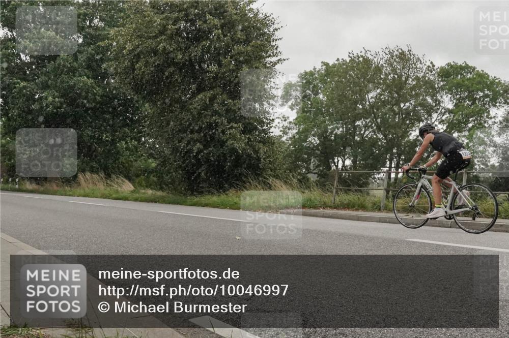30.08.2026 - Elbe Triathlon Hamburg Michael Burmester http://msf.ph/oto/10046997 30.08.2026 15:42:37 Radfahren  meine-sportfotos.de
