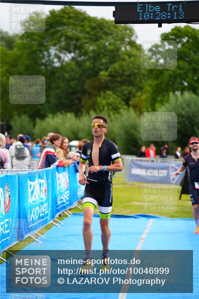 30.08.2026 - Elbe Triathlon Hamburg LAZAROV Photography http://msf.ph/oto/10046999 30.08.2026 10:28:15 Ziel 253, 318 meine-sportfotos.de