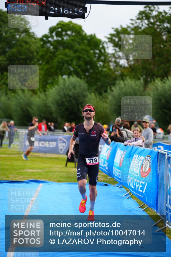 30.08.2026 - Elbe Triathlon Hamburg LAZAROV Photography http://msf.ph/oto/10047014 30.08.2026 10:28:16 Ziel 253, 318 meine-sportfotos.de