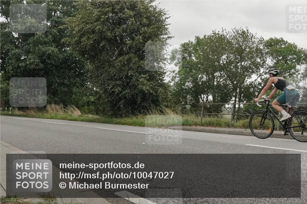 30.08.2026 - Elbe Triathlon Hamburg Michael Burmester http://msf.ph/oto/10047027 30.08.2026 15:43:25 Radfahren  meine-sportfotos.de