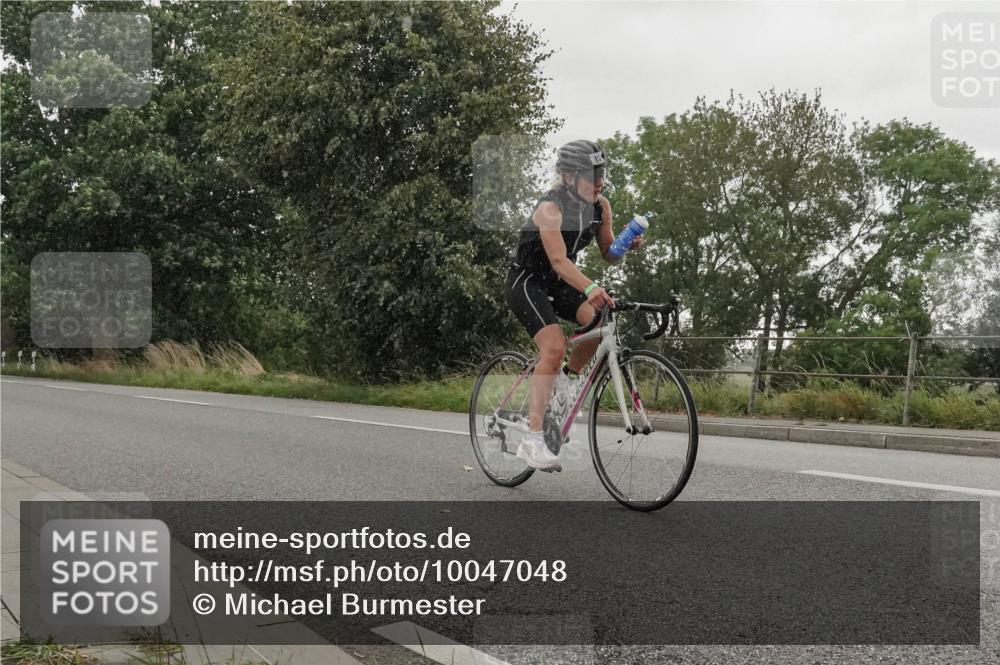30.08.2026 - Elbe Triathlon Hamburg Michael Burmester http://msf.ph/oto/10047048 30.08.2026 15:44:04 Radfahren  meine-sportfotos.de