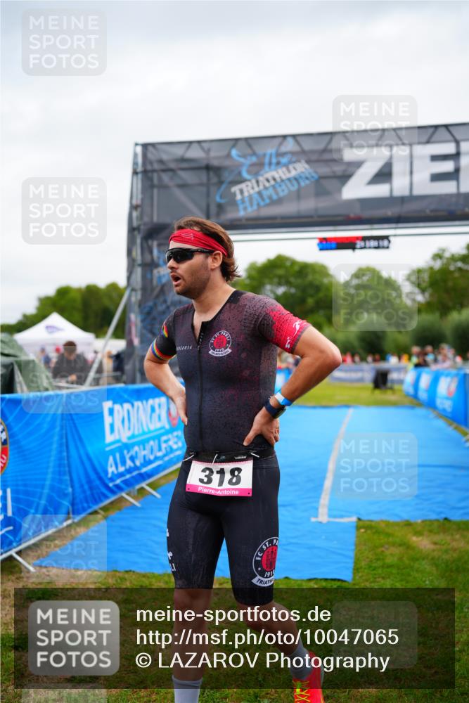 30.08.2026 - Elbe Triathlon Hamburg LAZAROV Photography http://msf.ph/oto/10047065 30.08.2026 10:28:21 Ziel  meine-sportfotos.de