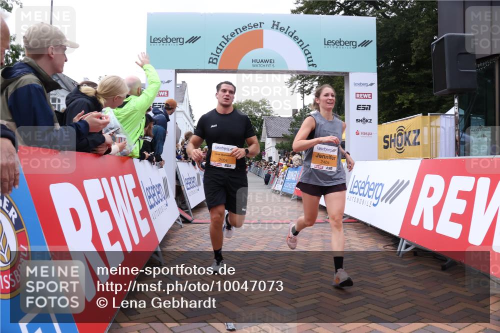 30.08.2026 - Blankeneser Heldenlauf Lena Gebhardt http://msf.ph/oto/10047073 30.08.2026 11:53:29 Ziel 2004, 2186, 2404, 2699 meine-sportfotos.de