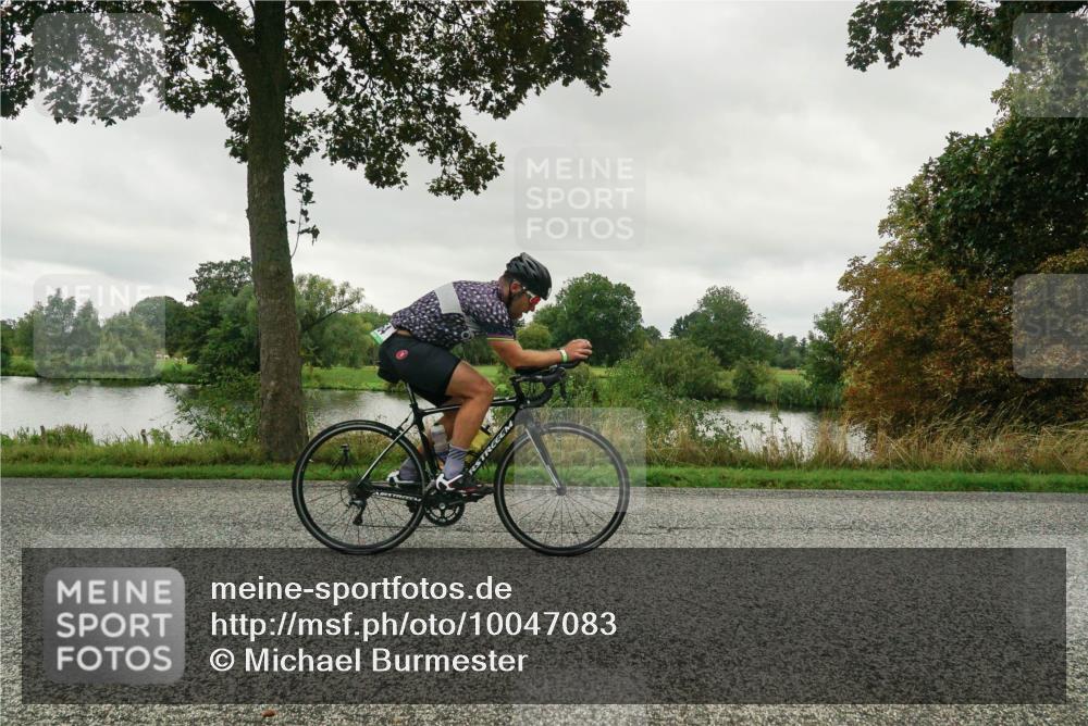 30.08.2026 - Elbe Triathlon Hamburg Michael Burmester http://msf.ph/oto/10047083 30.08.2026 09:27:30 Radfahren 325, 464, 526, 556, 665 meine-sportfotos.de