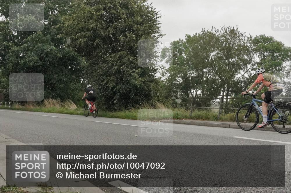 30.08.2026 - Elbe Triathlon Hamburg Michael Burmester http://msf.ph/oto/10047092 30.08.2026 15:44:20 Radfahren  meine-sportfotos.de
