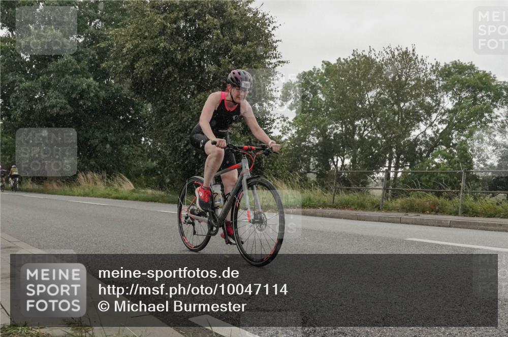 30.08.2026 - Elbe Triathlon Hamburg Michael Burmester http://msf.ph/oto/10047114 30.08.2026 15:44:24 Radfahren  meine-sportfotos.de
