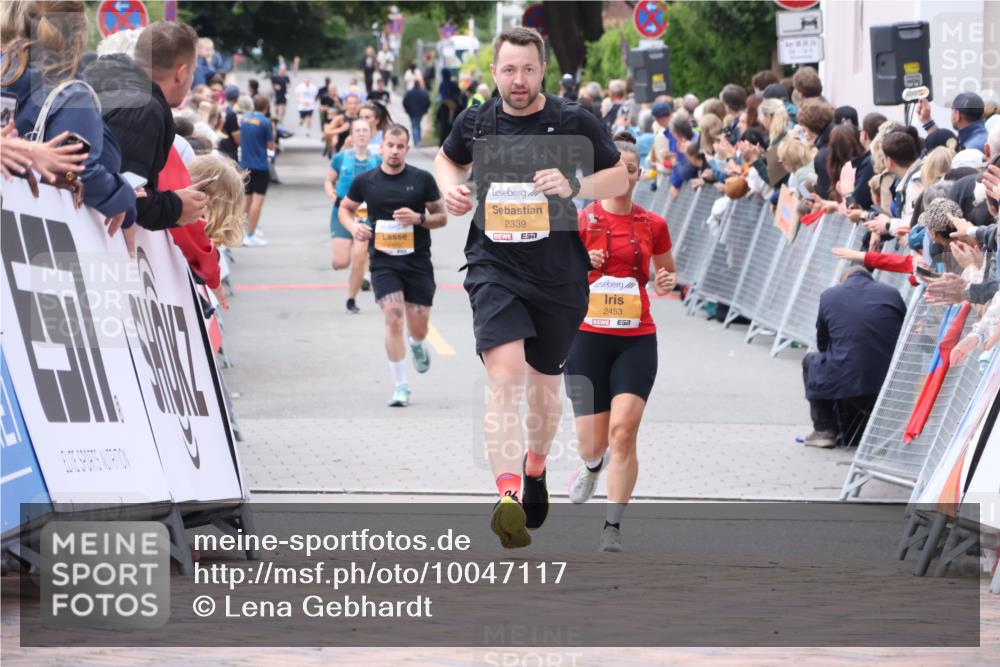 30.08.2026 - Blankeneser Heldenlauf Lena Gebhardt http://msf.ph/oto/10047117 30.08.2026 11:53:32 Ziel 2004, 2339, 2404, 2699 meine-sportfotos.de
