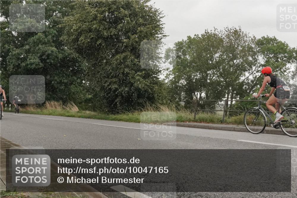 30.08.2026 - Elbe Triathlon Hamburg Michael Burmester http://msf.ph/oto/10047165 30.08.2026 15:45:19 Radfahren  meine-sportfotos.de