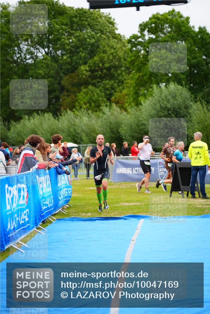 30.08.2026 - Elbe Triathlon Hamburg LAZAROV Photography http://msf.ph/oto/10047169 30.08.2026 10:28:49 Ziel 255 meine-sportfotos.de