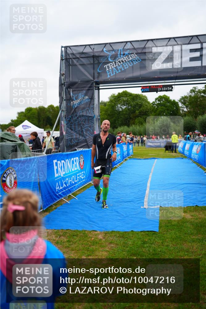 30.08.2026 - Elbe Triathlon Hamburg LAZAROV Photography http://msf.ph/oto/10047216 30.08.2026 10:28:54 Ziel 255 meine-sportfotos.de
