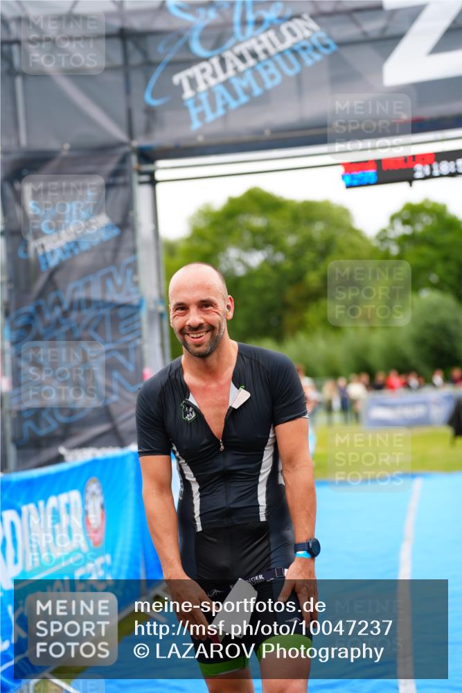 30.08.2026 - Elbe Triathlon Hamburg LAZAROV Photography http://msf.ph/oto/10047237 30.08.2026 10:28:56 Ziel 255 meine-sportfotos.de