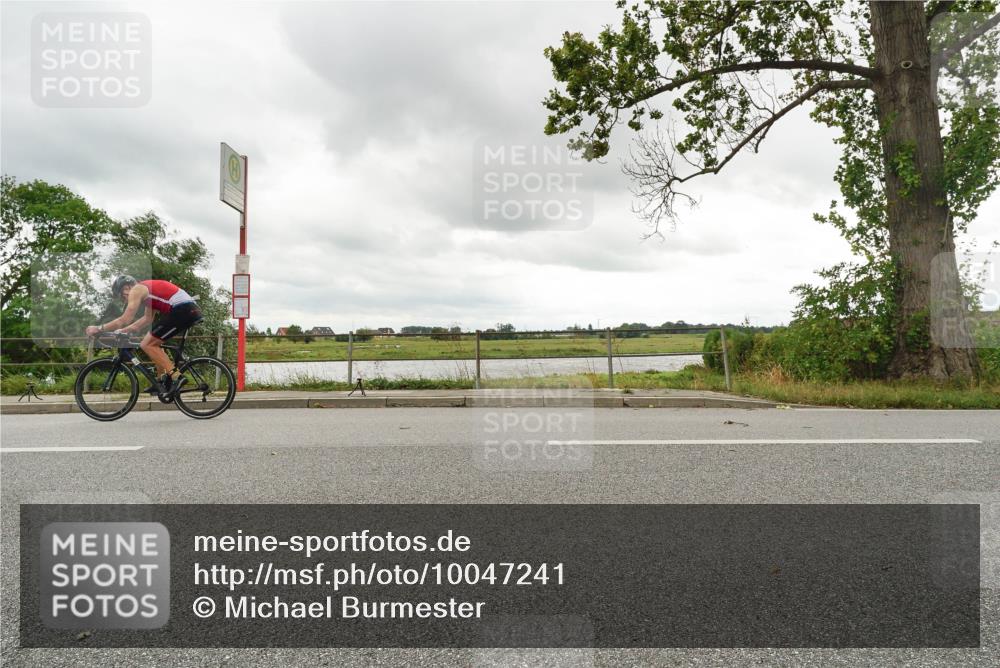 30.08.2026 - Elbe Triathlon Hamburg Michael Burmester http://msf.ph/oto/10047241 30.08.2026 14:55:18 Radfahren 137 meine-sportfotos.de