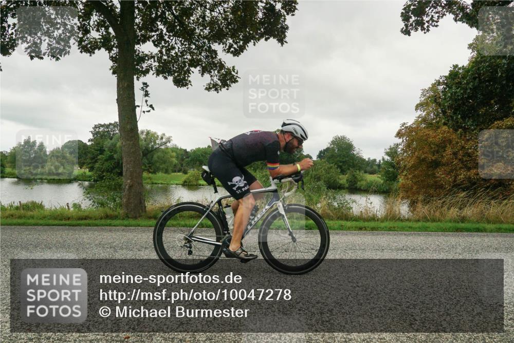 30.08.2026 - Elbe Triathlon Hamburg Michael Burmester http://msf.ph/oto/10047278 30.08.2026 09:28:15 Radfahren 235, 253, 558, 569, 698, 731, 741, 976 meine-sportfotos.de