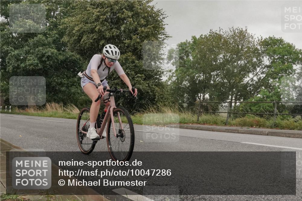 30.08.2026 - Elbe Triathlon Hamburg Michael Burmester http://msf.ph/oto/10047286 30.08.2026 15:47:28 Radfahren  meine-sportfotos.de