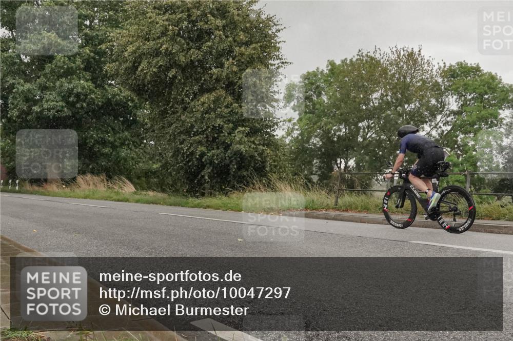 30.08.2026 - Elbe Triathlon Hamburg Michael Burmester http://msf.ph/oto/10047297 30.08.2026 15:47:35 Radfahren  meine-sportfotos.de
