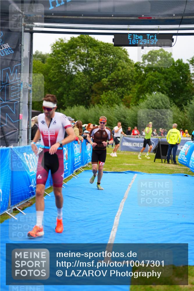 30.08.2026 - Elbe Triathlon Hamburg LAZAROV Photography http://msf.ph/oto/10047301 30.08.2026 10:29:37 Ziel 236, 310, 351 meine-sportfotos.de