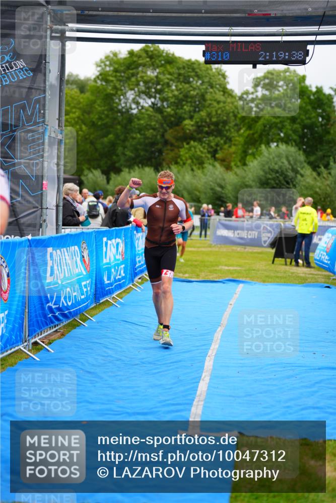 30.08.2026 - Elbe Triathlon Hamburg LAZAROV Photography http://msf.ph/oto/10047312 30.08.2026 10:29:39 Ziel 236, 310, 351 meine-sportfotos.de