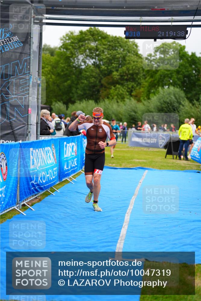 30.08.2026 - Elbe Triathlon Hamburg LAZAROV Photography http://msf.ph/oto/10047319 30.08.2026 10:29:39 Ziel 236, 310, 351 meine-sportfotos.de